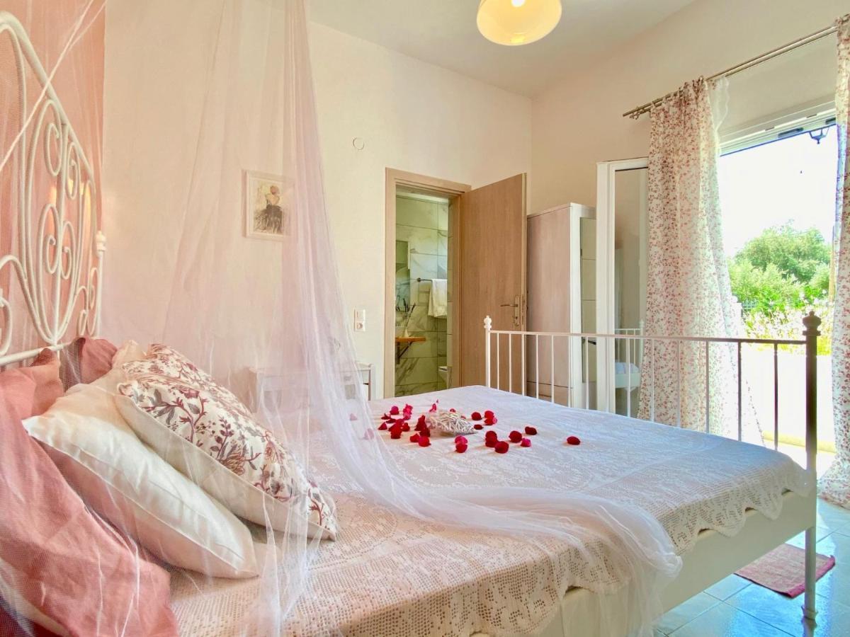 Doma With Private Pool For Up To 29 Guests By Dadovillas * Roda (Corfu)