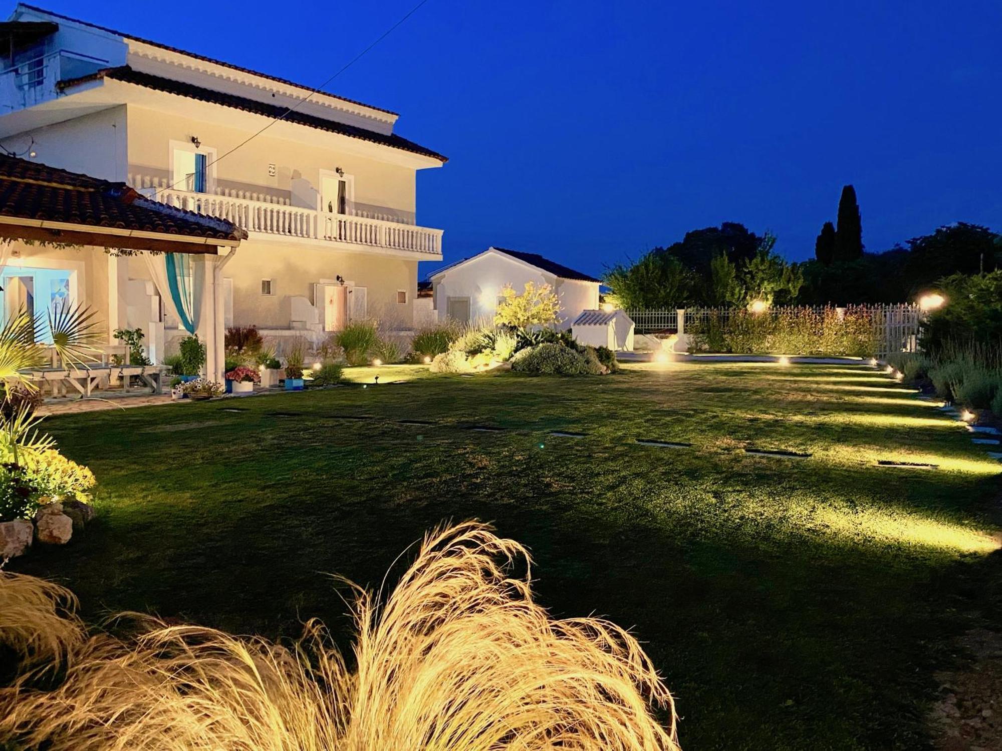 Doma With Private Pool For Up To 29 Guests By Dadovillas Villa *
